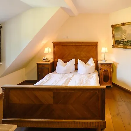 Garni Schloss Grochwitz 酒店 3*