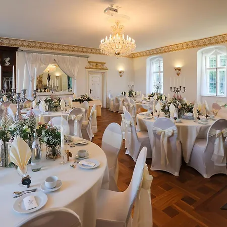 فندق Garni Schloss Grochwitz 3*