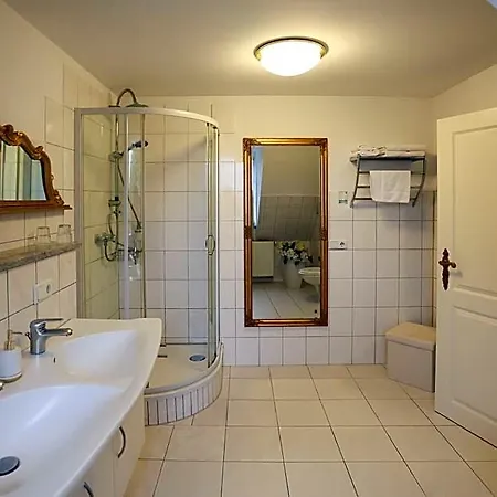 Hotel Schloss Grochwitz 3*