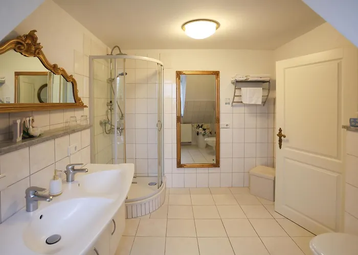 Garni Schloss Grochwitz فندق 3*